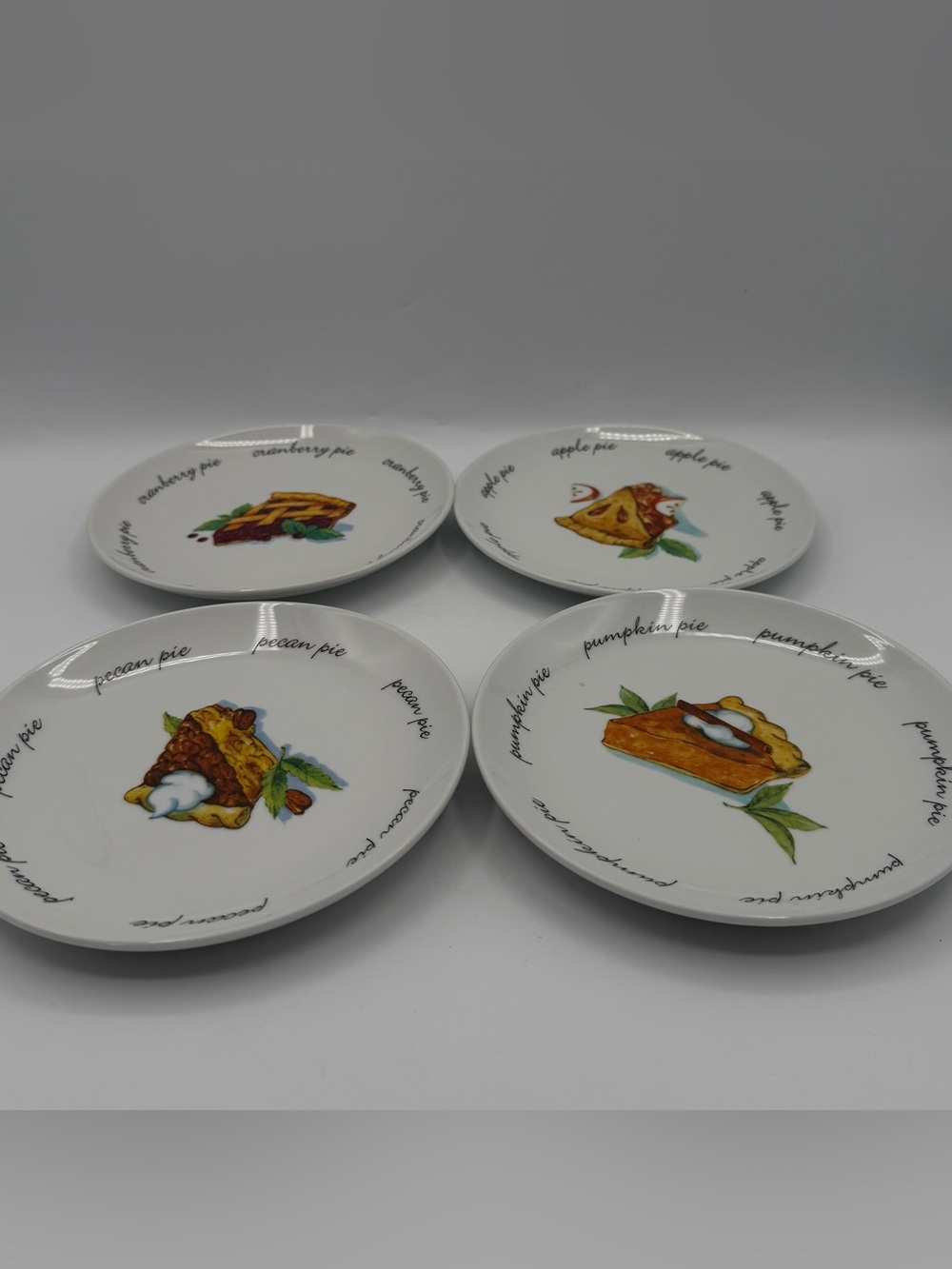 Boston Warehouse Pie Dessert Plates Set of 4 Apple Pumpkin Pecan Cranberry 6.5”